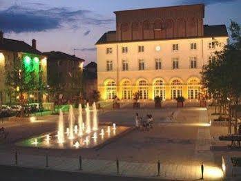 Hotel Logis Le Bourbon Yssingeaux المظهر الخارجي الصورة