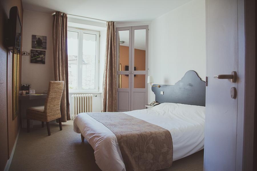 Hotel Logis Le Bourbon Yssingeaux المظهر الخارجي الصورة
